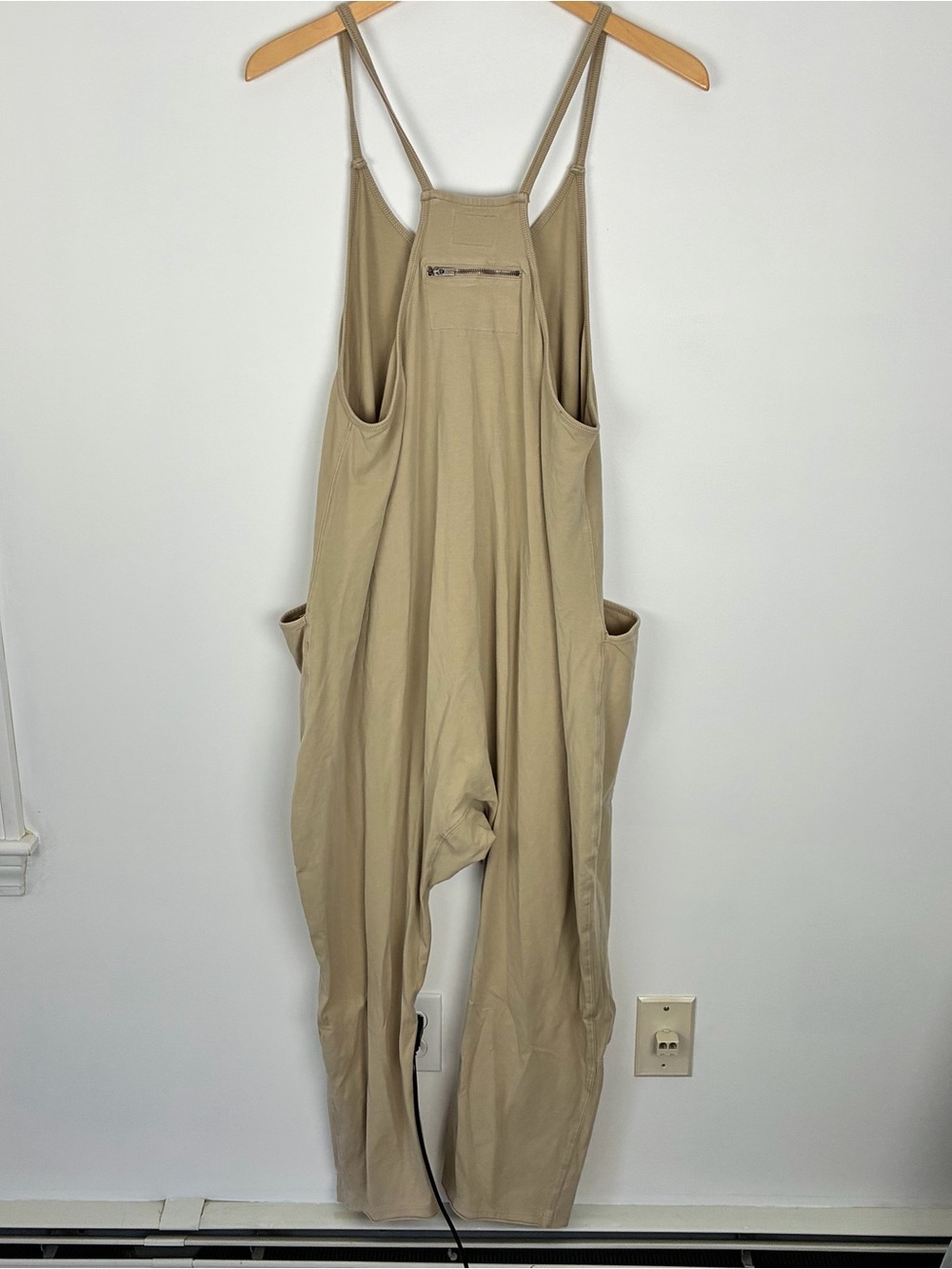 Free People FP Movement Tan Hot Shot Onesie Baggy Oversized Casual Bohemian M - Picture 2 of 7